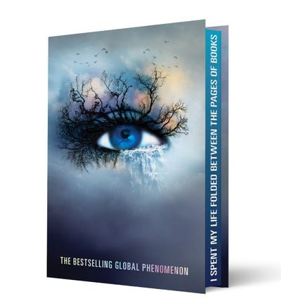 Shatter Me Collector’s Deluxe Limited Edition